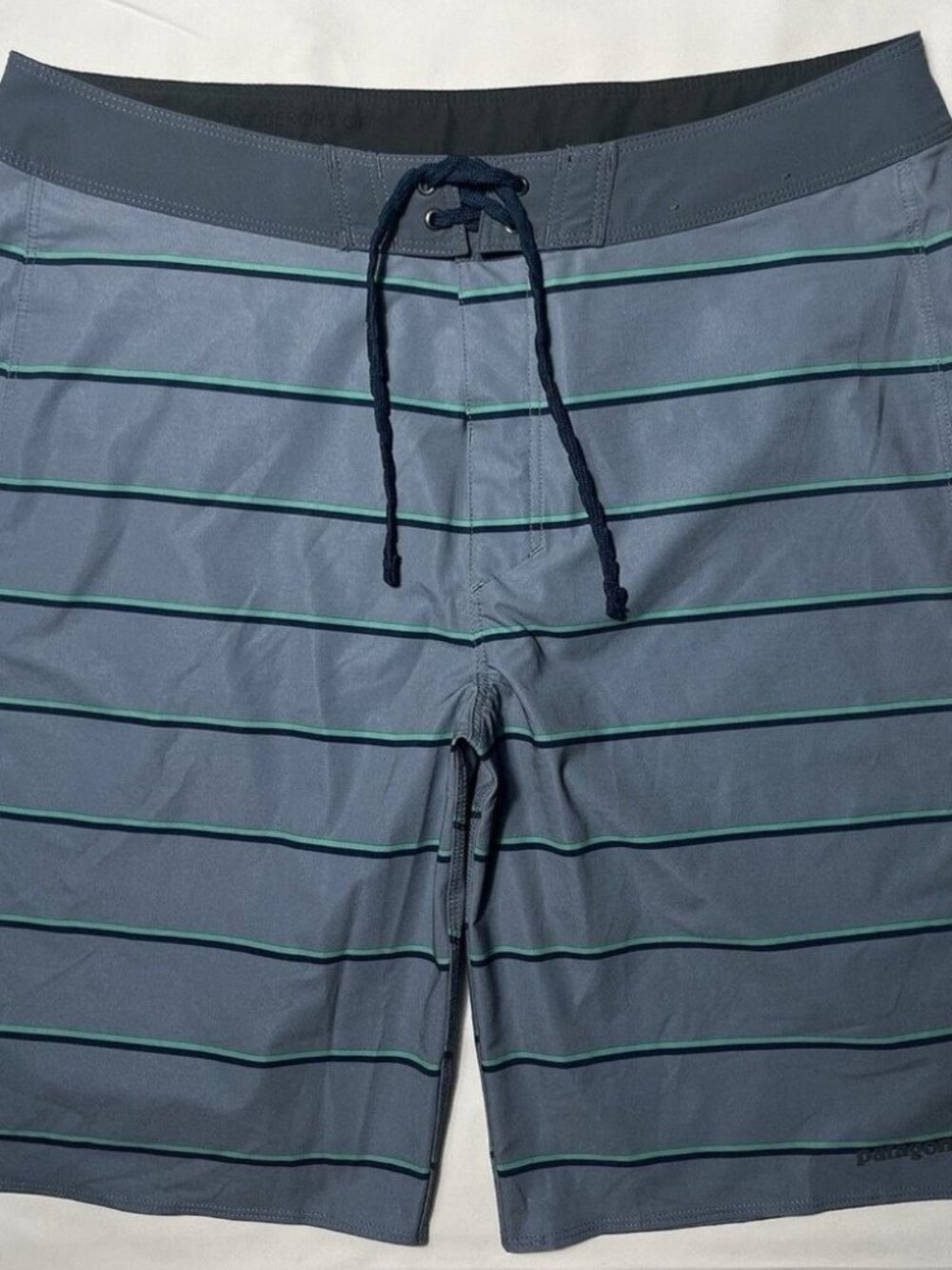 Patagonia Blue Hydro Series Board Inseam 10.5” - Men Size 32